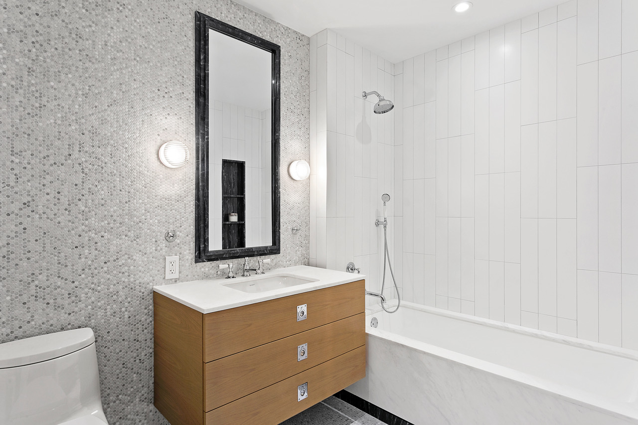 438 E 12th St, Unit 3F Manhattan, NY 10009 - Photo 6 of 8