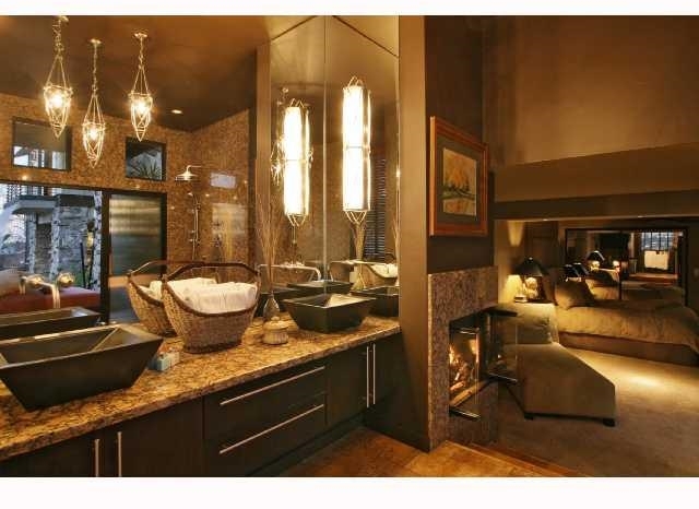 4632 Lucille Drive San Diego, CA 92115 - Photo 10 of 25 Downstairs Master Guest Suite