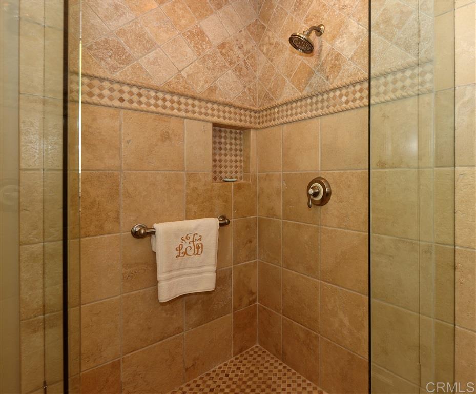 17541 Los Eucaliptos Rancho Santa Fe, CA 92067 - Photo 16 of 25