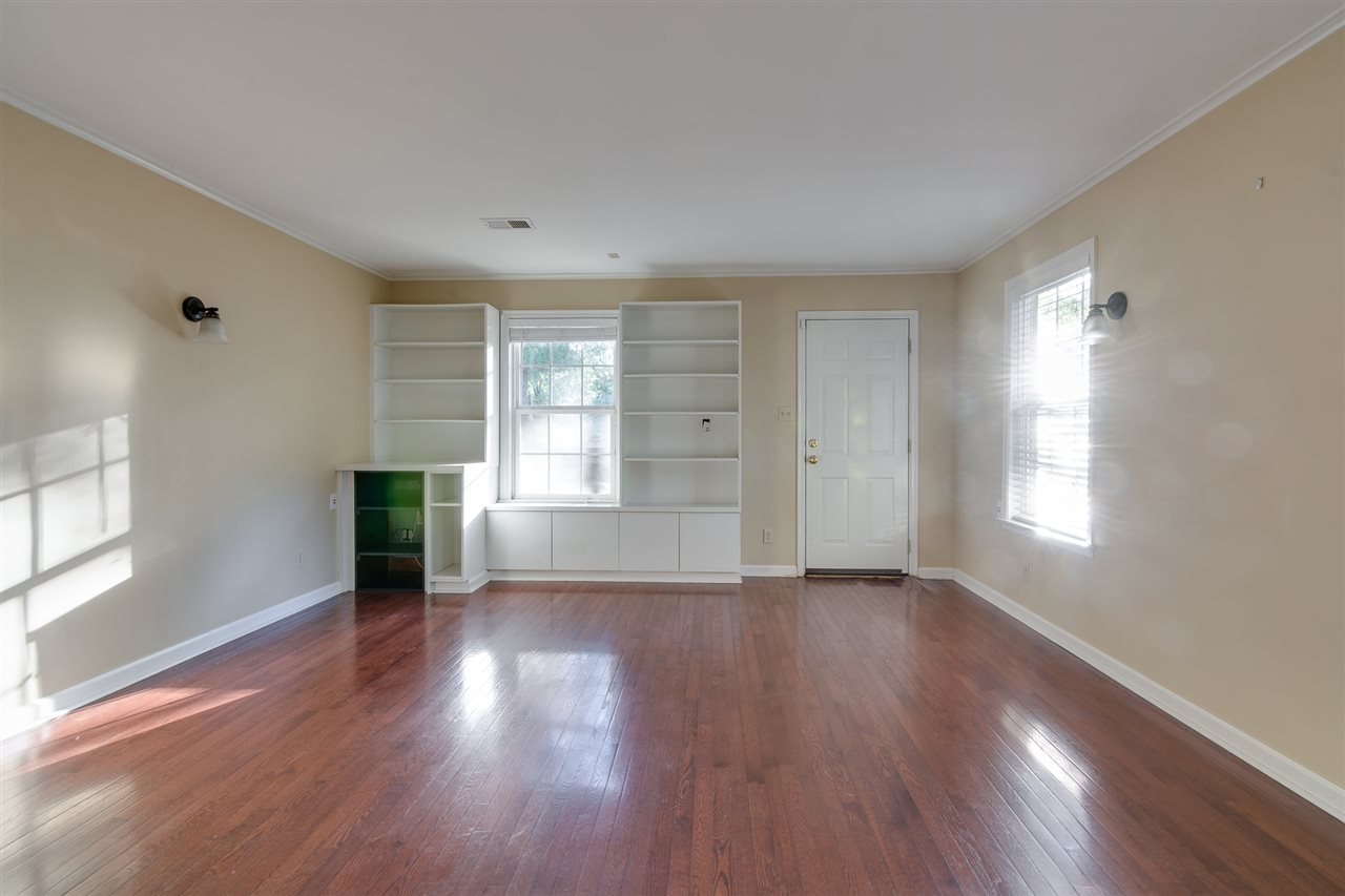 5285 Sea Isle Road Memphis, TN 38117 - Photo 10 of 25