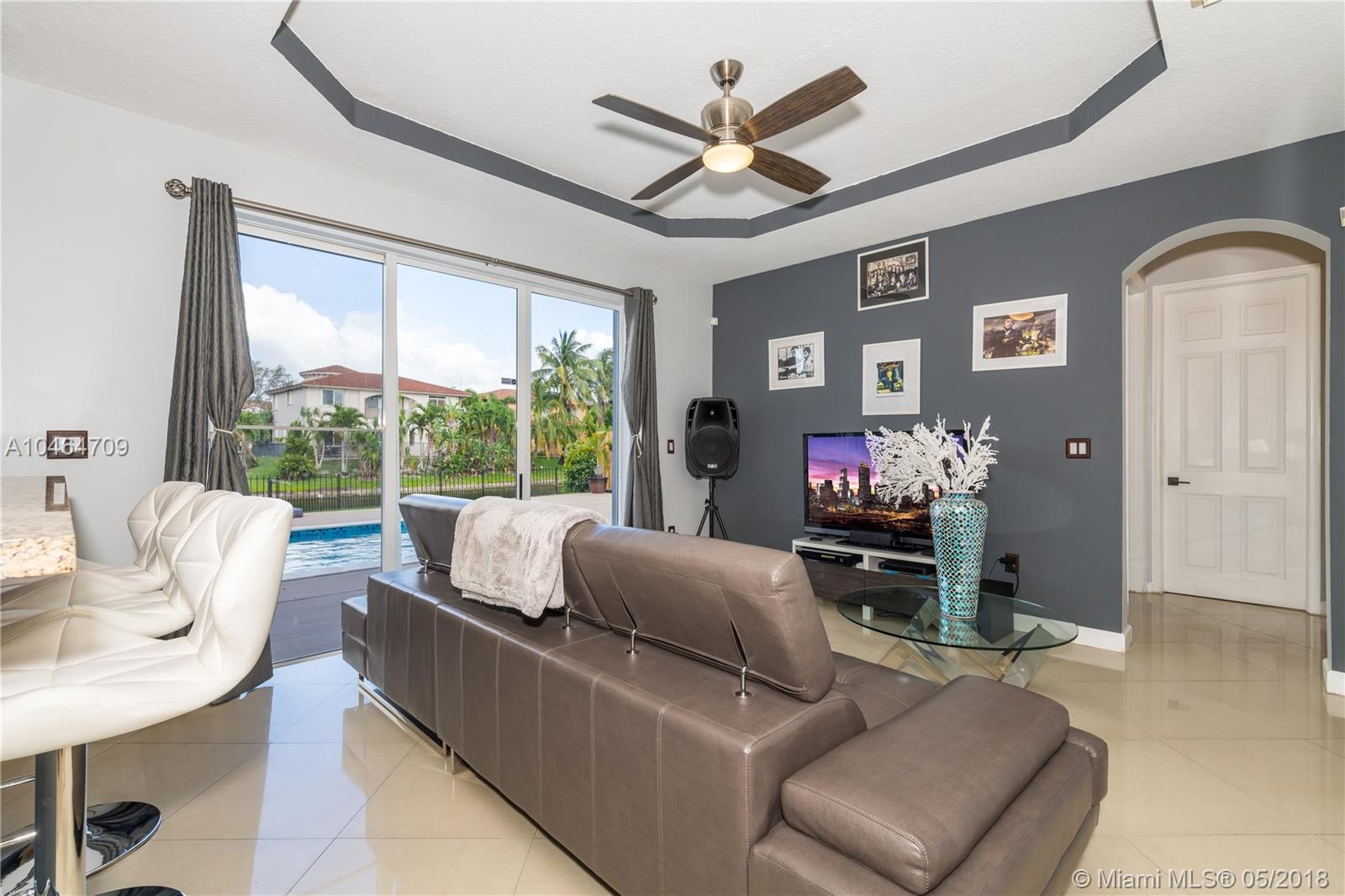 6503 Southwest 162nd Path Miami, FL 33193 - Photo 12 of 37 Gallery Image 12