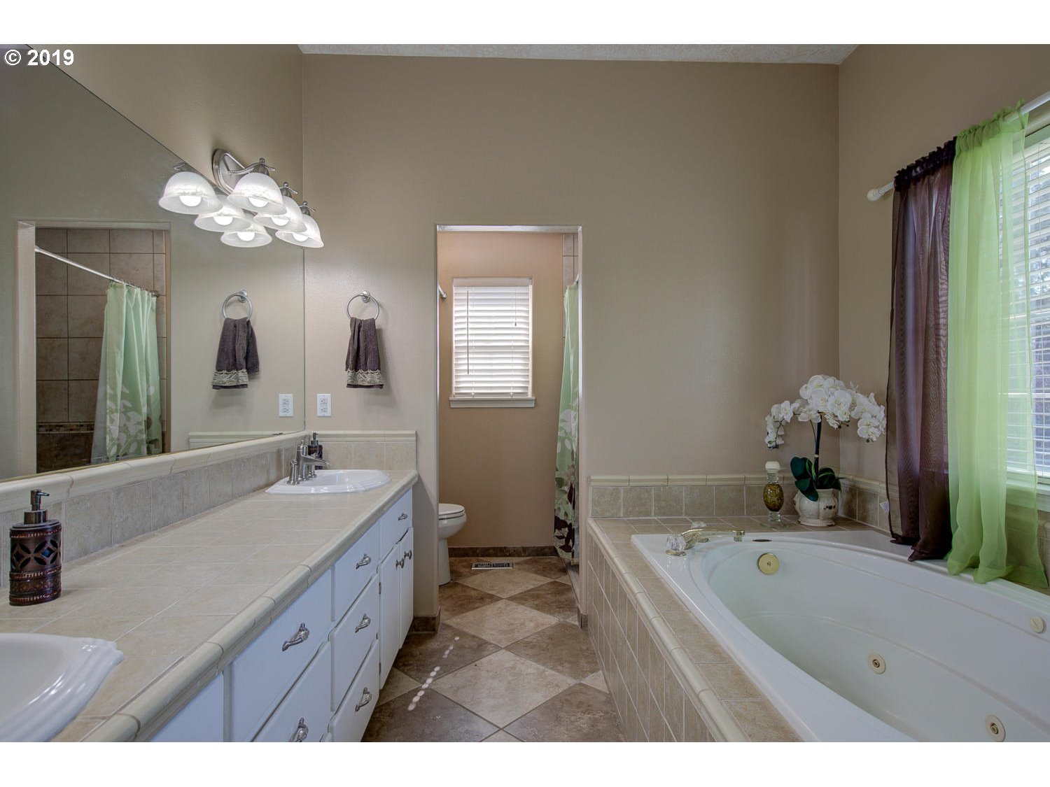 34355 South Meridian Road Woodburn, OR 97071 - Photo 11 of 32