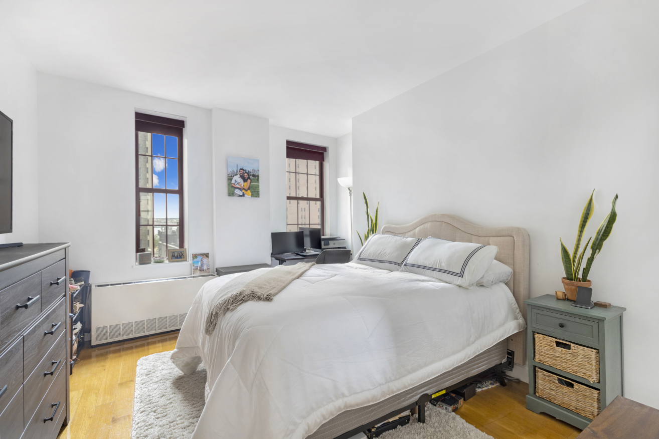 21 South William Street, Unit 7E Manhattan, NY 10004 - Photo 4 of 11
