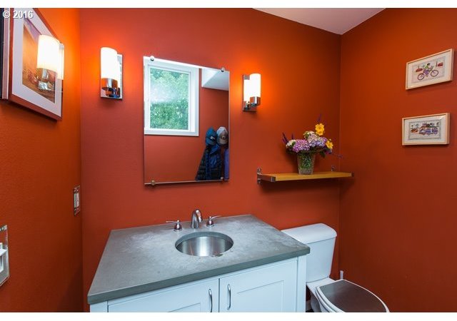 668 Parsons Road Hood River, OR 97031 - Photo 13 of 32 Gallery Image 13