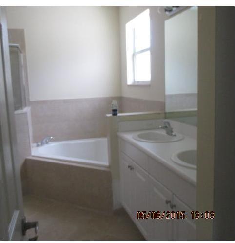 147 Northeast 36th Terrace Homestead, FL 33033 - Photo 5 of 5
