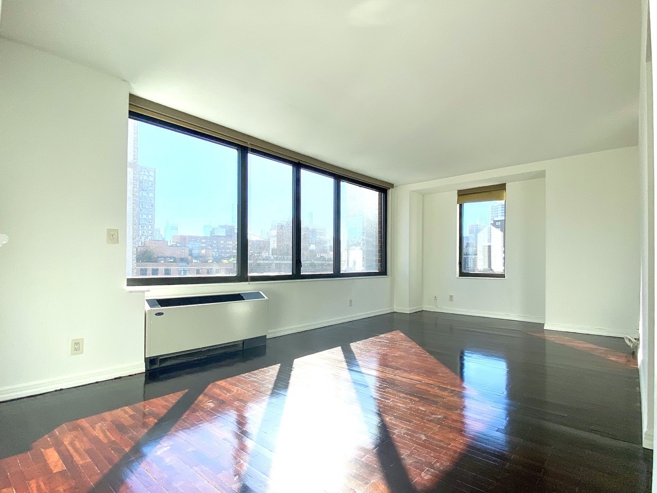 52 East End Avenue, Unit 12B Manhattan, NY 10028 - Photo 2 of 16