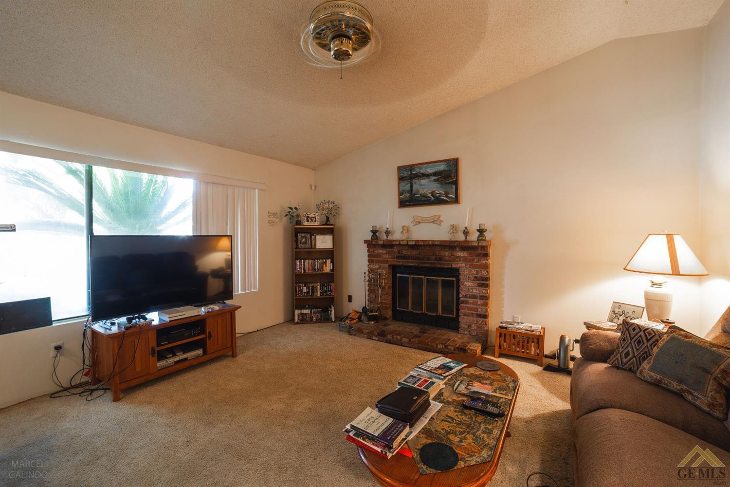 321 Pearson Avenue Bakersfield, CA 93308 - Photo 8 of 29