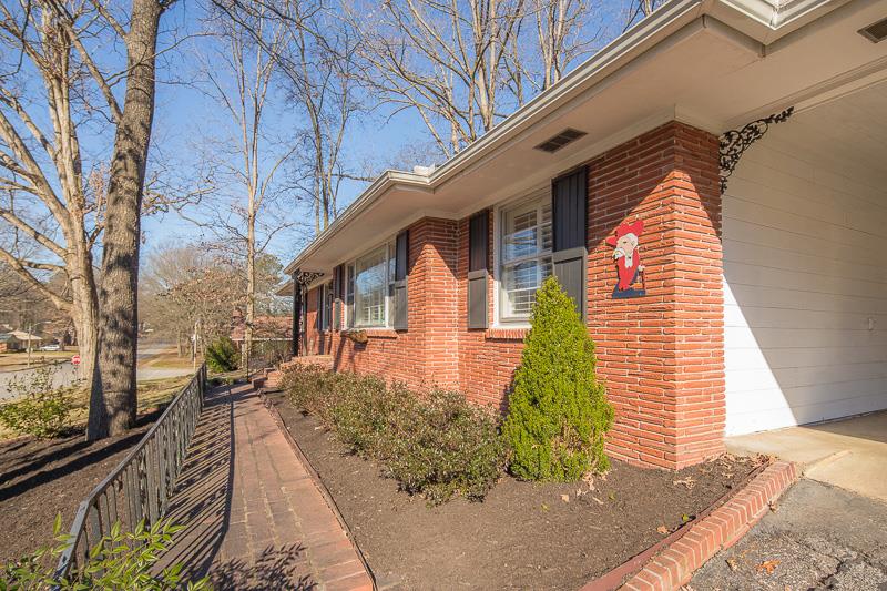 5332 Sea Isle Road Memphis, TN 38119 - Photo 3 of 25