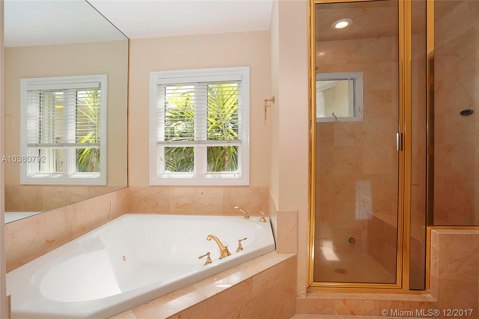 14 Turtle Walk Key Biscayne, FL 33149 - Photo 15 of 27