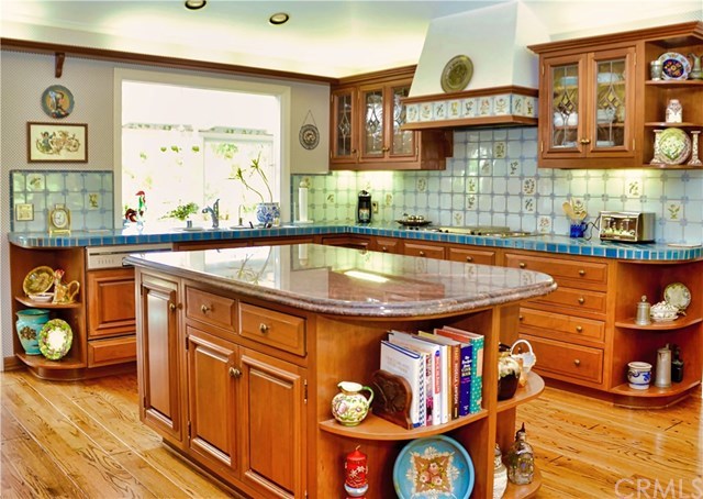 10 Flying Mane Road Rolling Hills, CA 90274 - Photo 10 of 18 Kitchen was remodeled some years ago, but with no expense spared and high quality appliances and wood work.