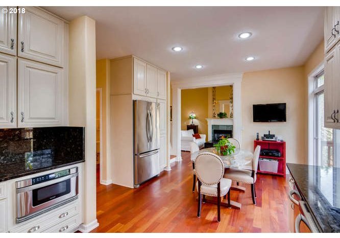 12835 Southwest Ridgefield Lane Tigard, OR 97223 - Photo 16 of 31 Gallery Image 16