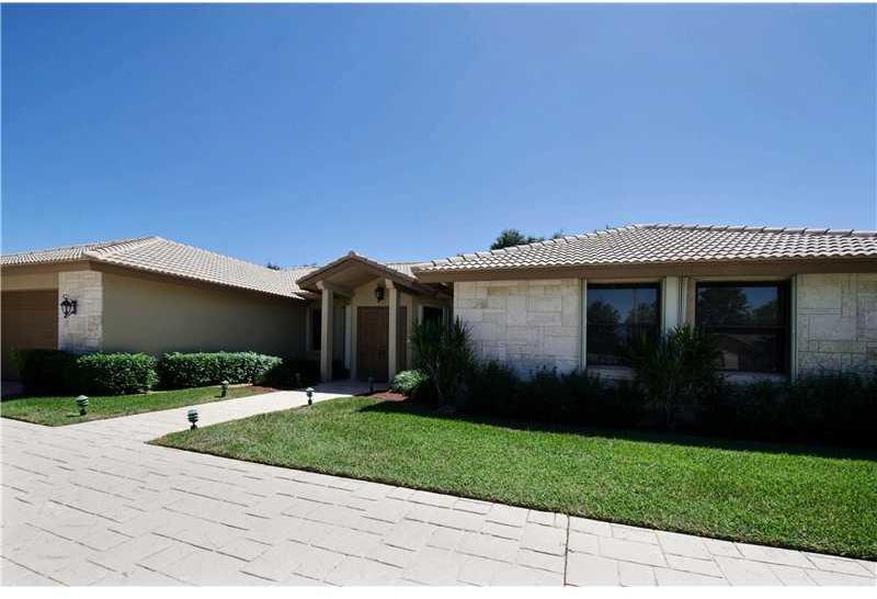 390 Northwest 53rd Street Boca Raton, FL 33487 - Photo 3 of 28