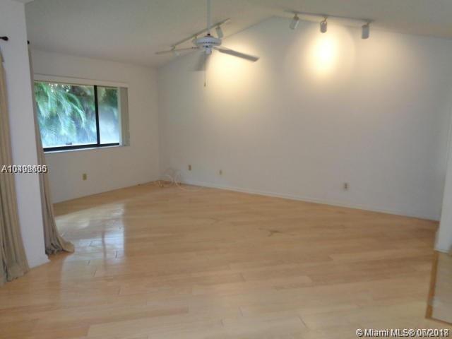 5700 Coach House Circle, Unit D Boca Raton, FL 33486 - Photo 5 of 15