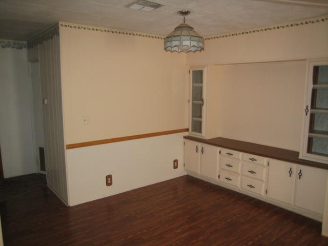 28370 Golf Course Road Taft, CA 93268 - Photo 11 of 20