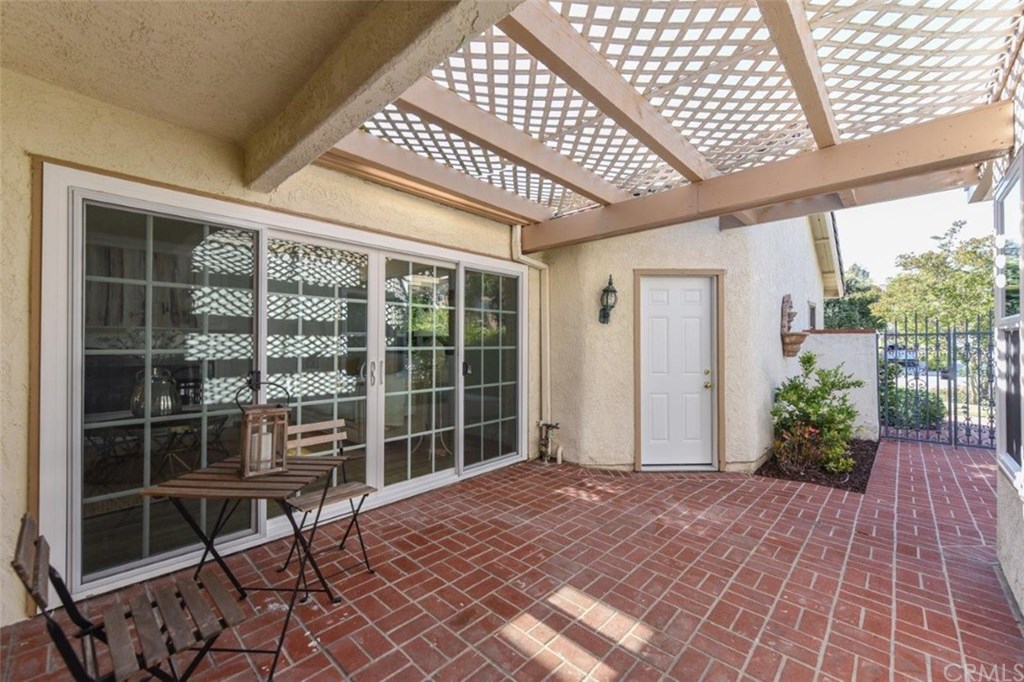 48 Sunlight Irvine, CA 92603 - Photo 3 of 60