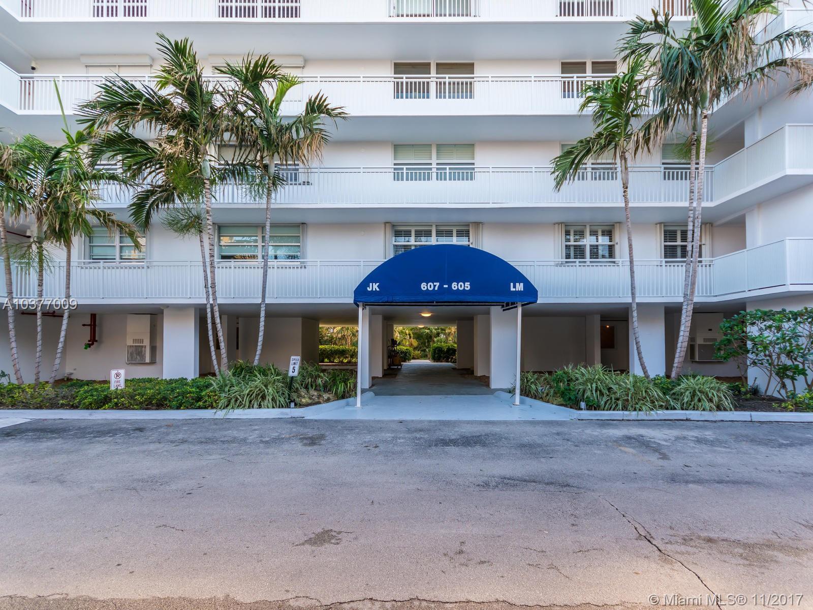 607 Ocean Drive, Unit 9K Key Biscayne, FL 33149 - Photo 4 of 78