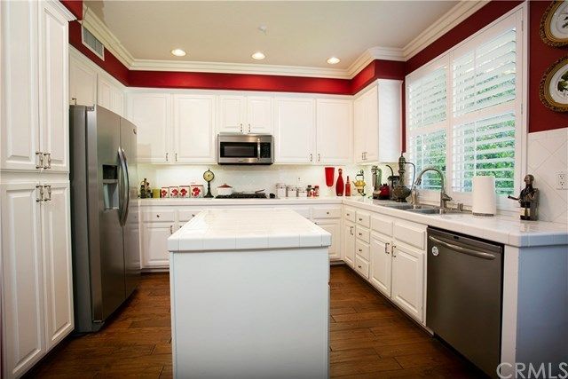 $990,000 | 285 Mesa Drive, Costa Mesa, CA 92627