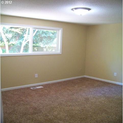 9701 Southwest 62nd Avenue Portland, OR 97219 - Photo 8 of 15 Gallery Image 8