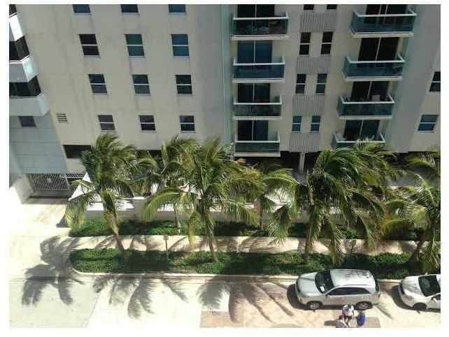 9195 Collins Avenue, Unit 809 Surfside, FL 33154 - Photo 12 of 13