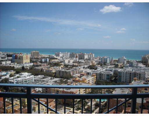 90 Alton Road, Unit 1707 Miami Beach, FL 33139 - Photo 4 of 6