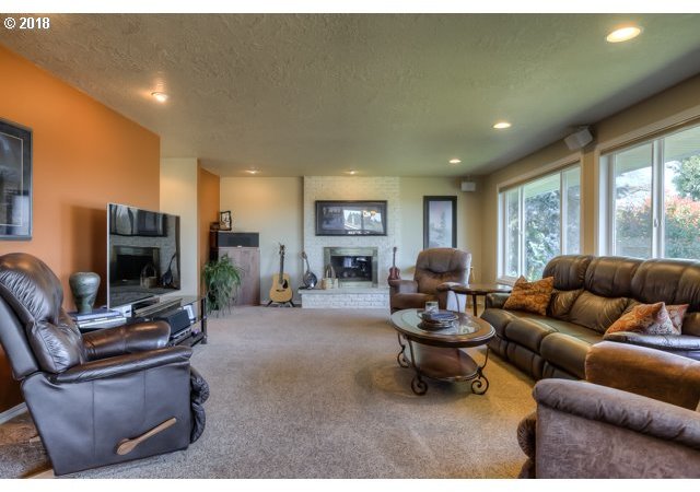 4875 Jones Road Southeast Salem, OR 97302 - Photo 28 of 32 Gallery Image 28