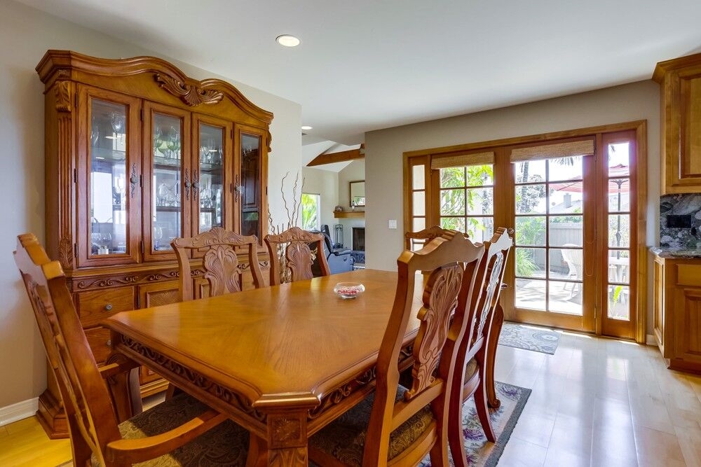 1502 Las Flores Drive Carlsbad, CA 92008 - Photo 5 of 22