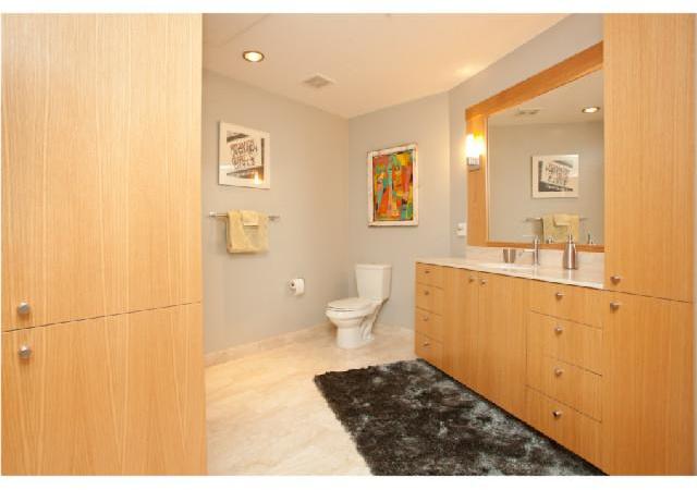 2351 Northwest Westover Road, Unit 402 Portland, OR 97210 - Photo 13 of 15 Gallery Image 13