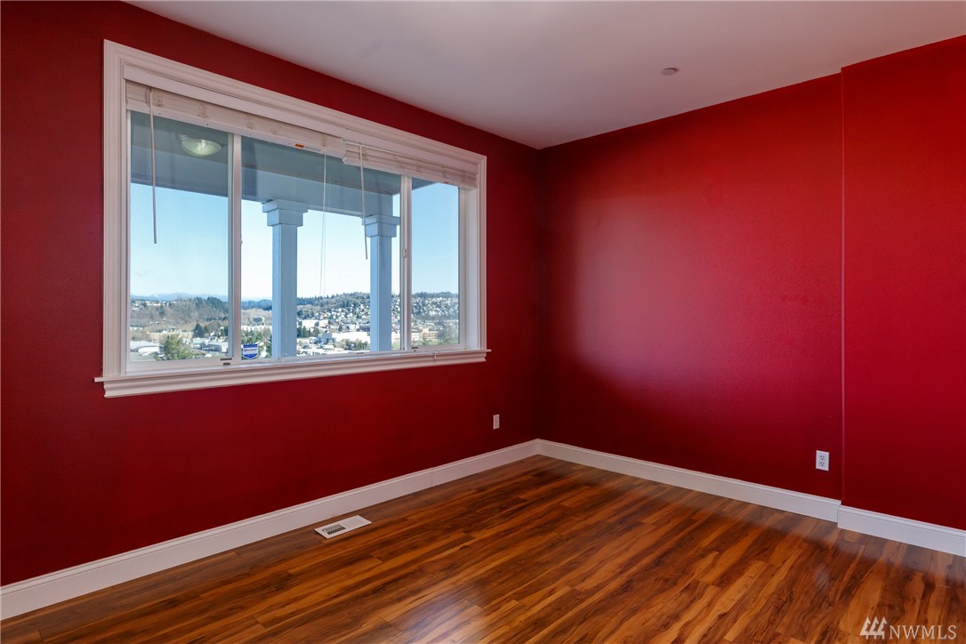 330 Lind Avenue Northwest Renton, WA 98057 - Photo 30 of 36
