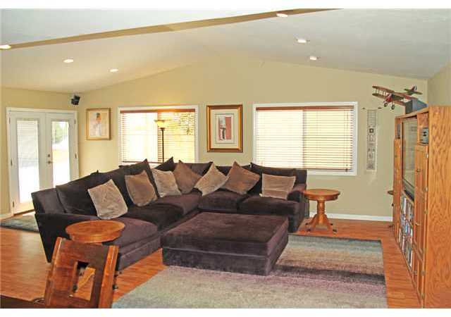 9547 Abbeywood Road Santee, CA 92071 - Photo 2 of 10 Gallery Image 2