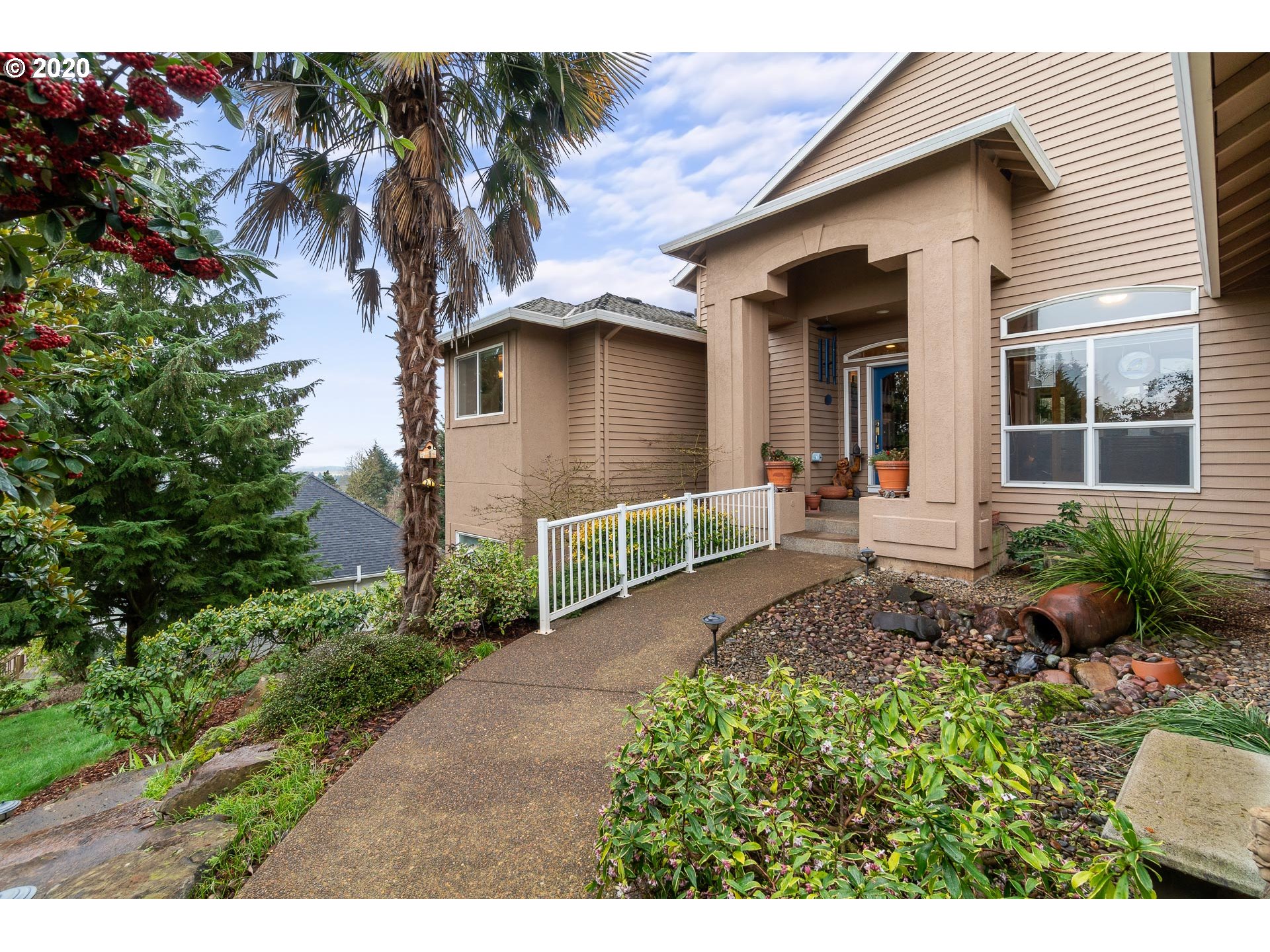 692 Southwest View Crest Court Dundee, OR 97115 - Photo 1 of 32 Gallery Image 1