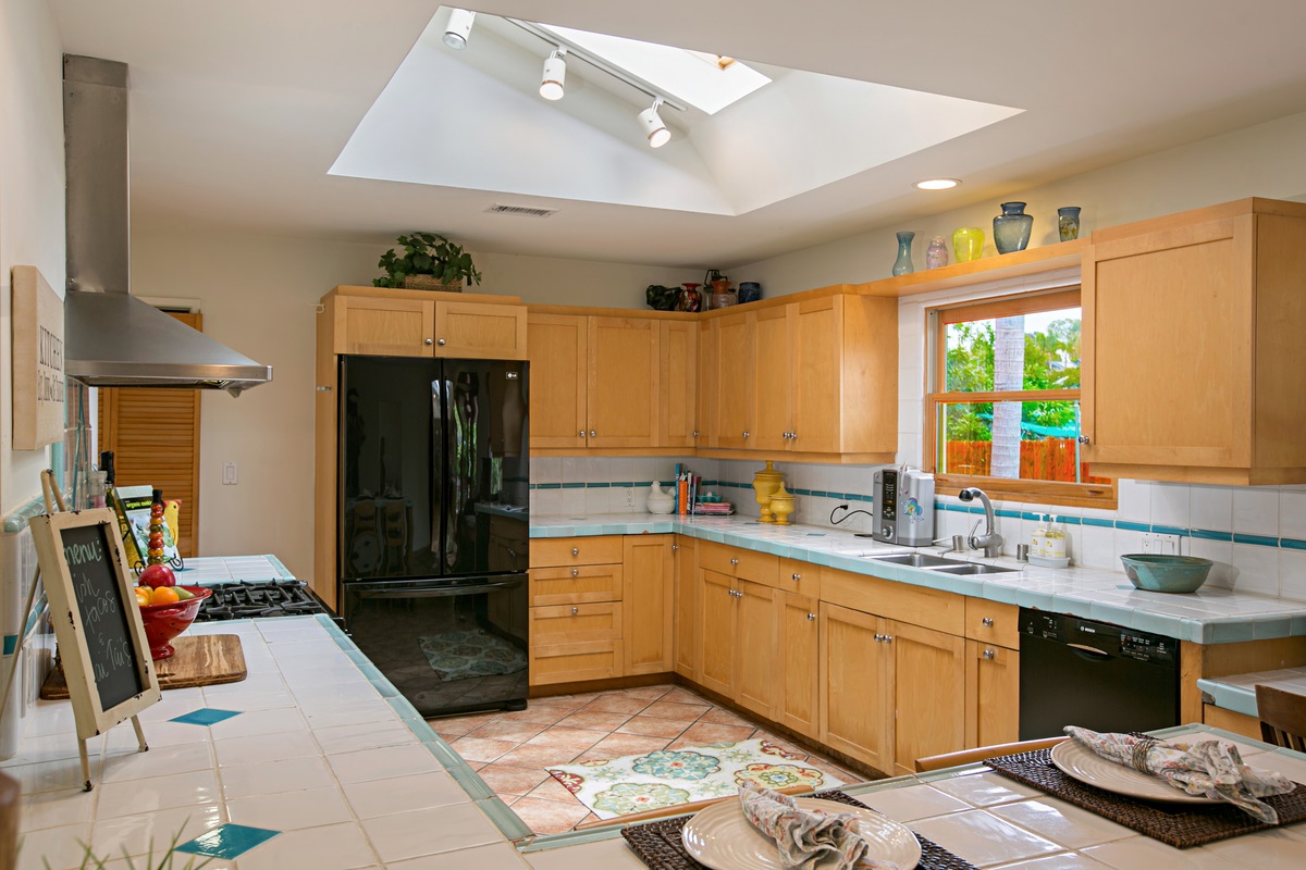 505 Orpheus Avenue Encinitas, CA 92024 - Photo 7 of 25