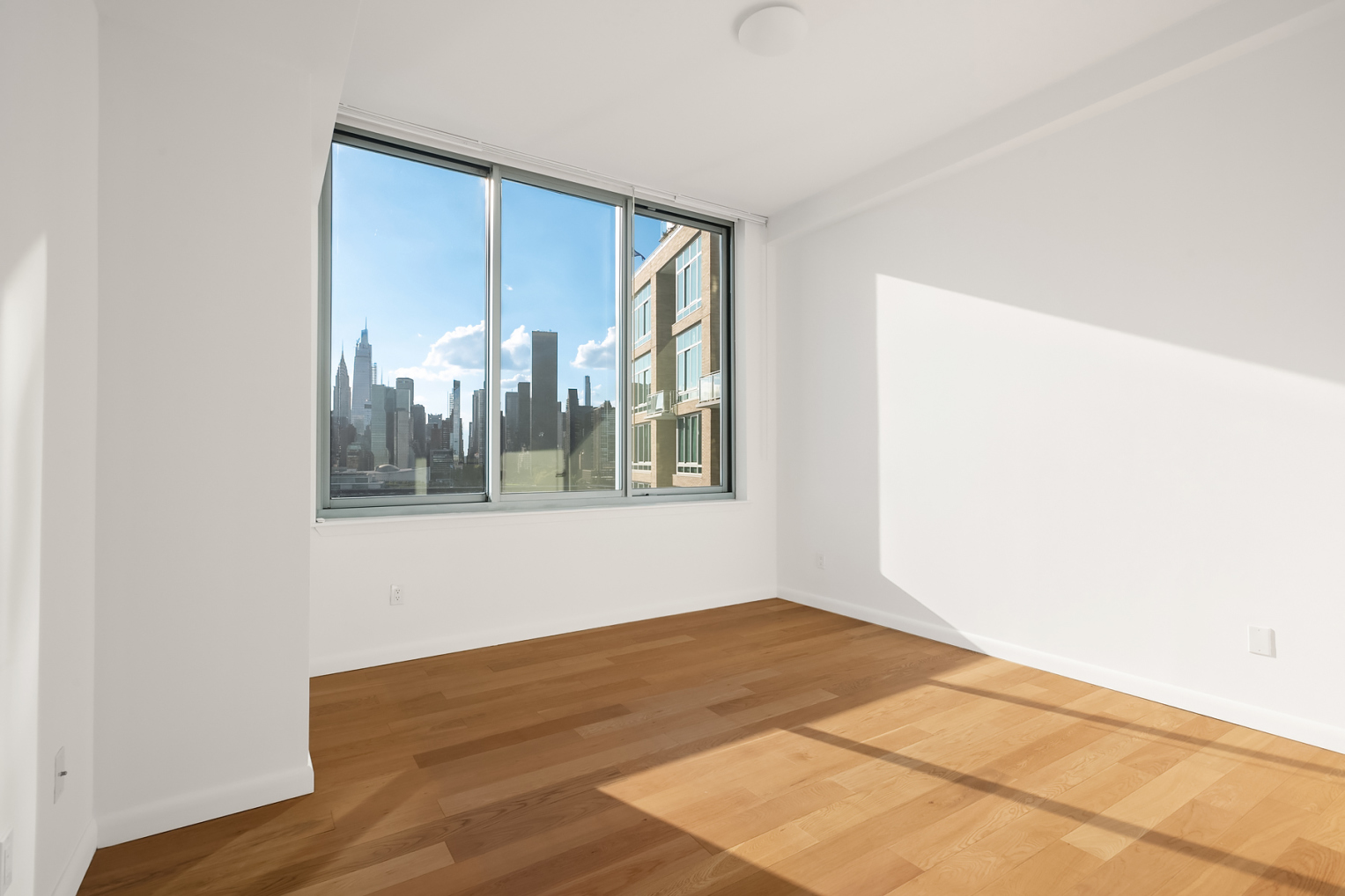 46-30 Center Boulevard, Unit 1509 Queens, NY 11109 - Photo 9 of 20