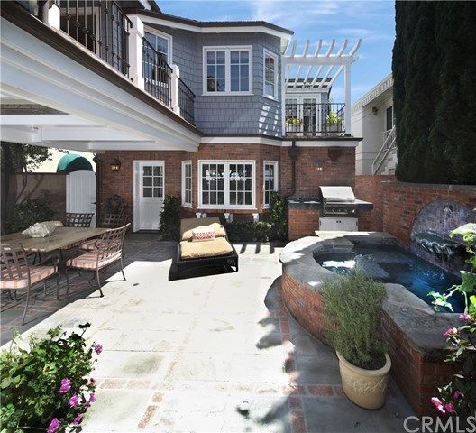 $2,500,000 | 218 Apolena Avenue, Newport Beach, CA 92662
