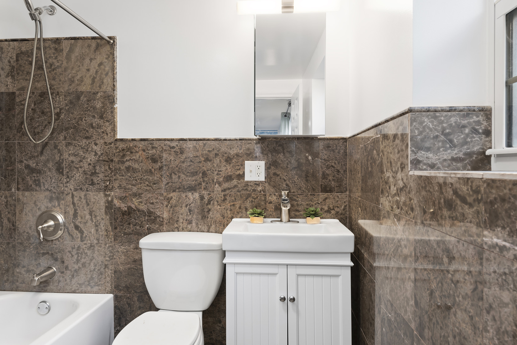 337 Lenox Road, Unit 2B Brooklyn, NY 11226 - Photo 8 of 11