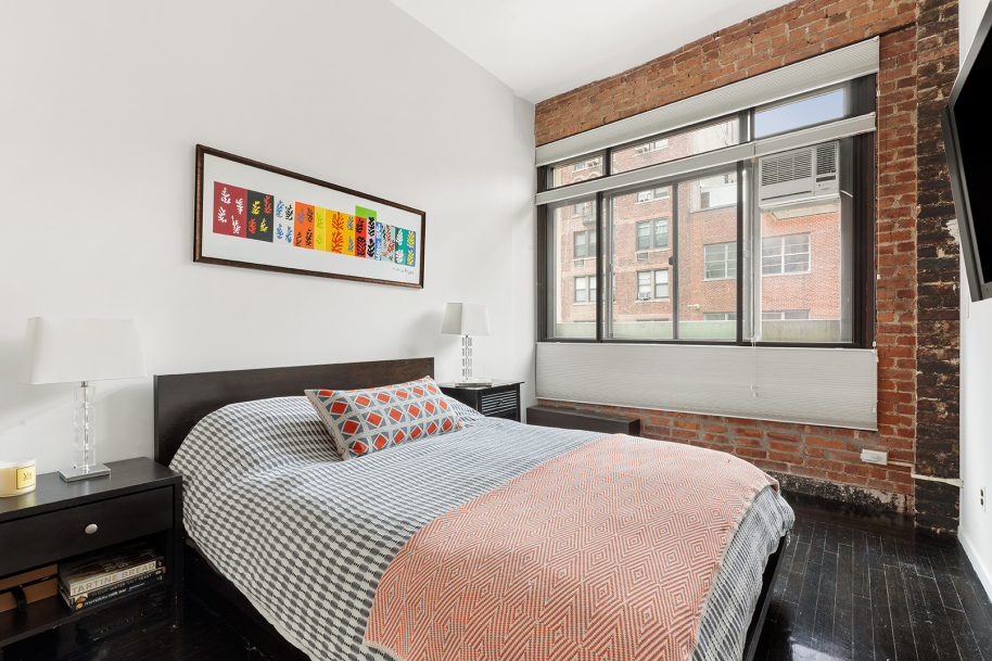 23 East 10th Street, Unit 301 Manhattan, NY 10003 - Photo 3 of 6