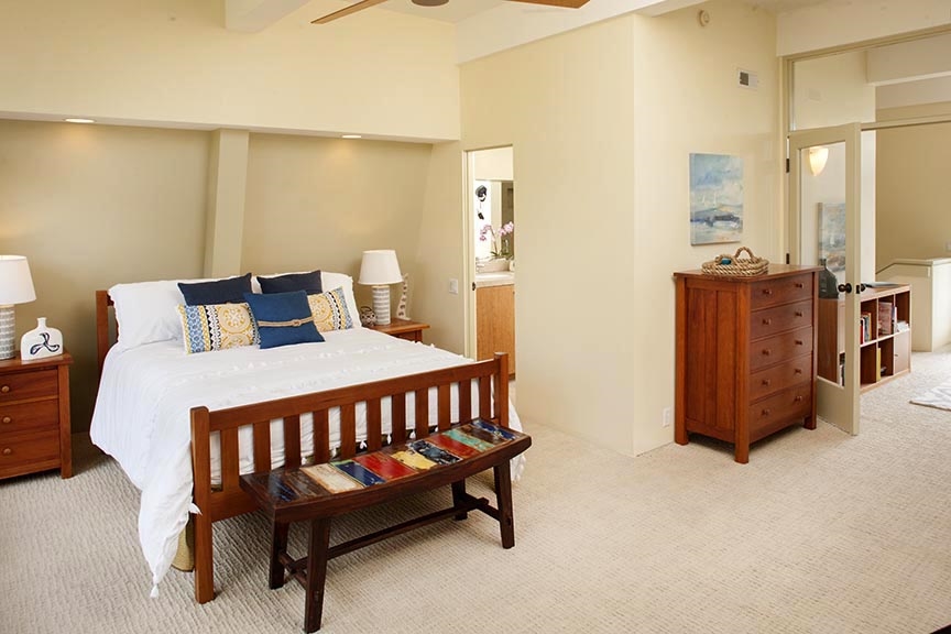 549 Rimini Road Del Mar, CA 92014 - Photo 13 of 25