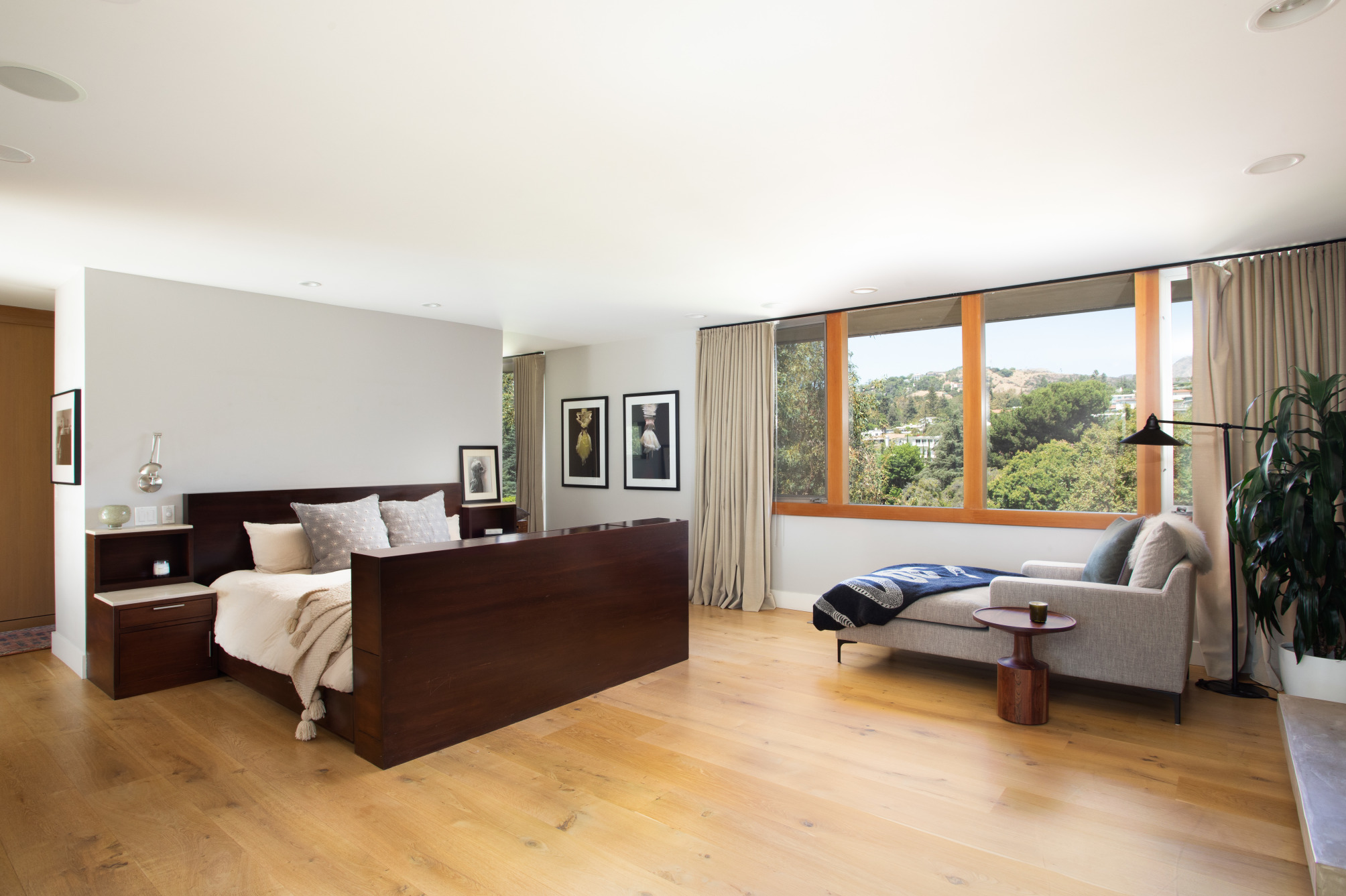 2017 De Mille Drive Los Angeles, CA 90027 - Photo 20 of 24