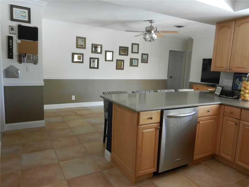 995 Southwest 13th Drive Boca Raton, FL 33486 - Photo 11 of 35