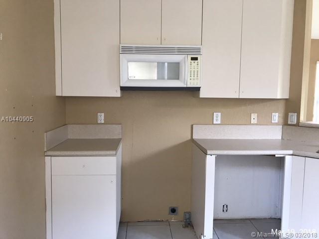 2305 Northeast 37th Road Homestead, FL 33033 - Photo 10 of 44