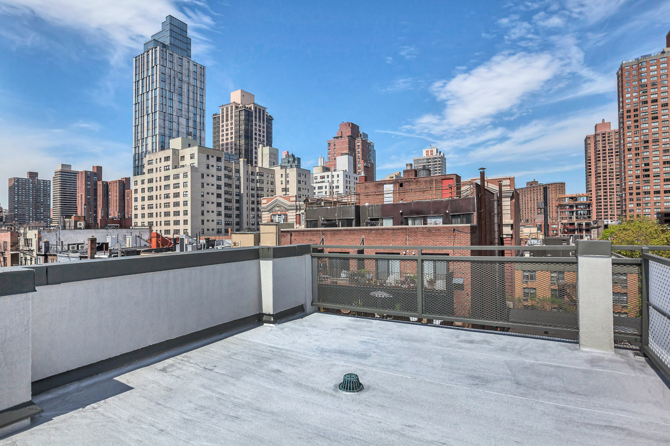 431 East 87th Street, Unit PHR Manhattan, NY 10128 - Photo 2 of 9