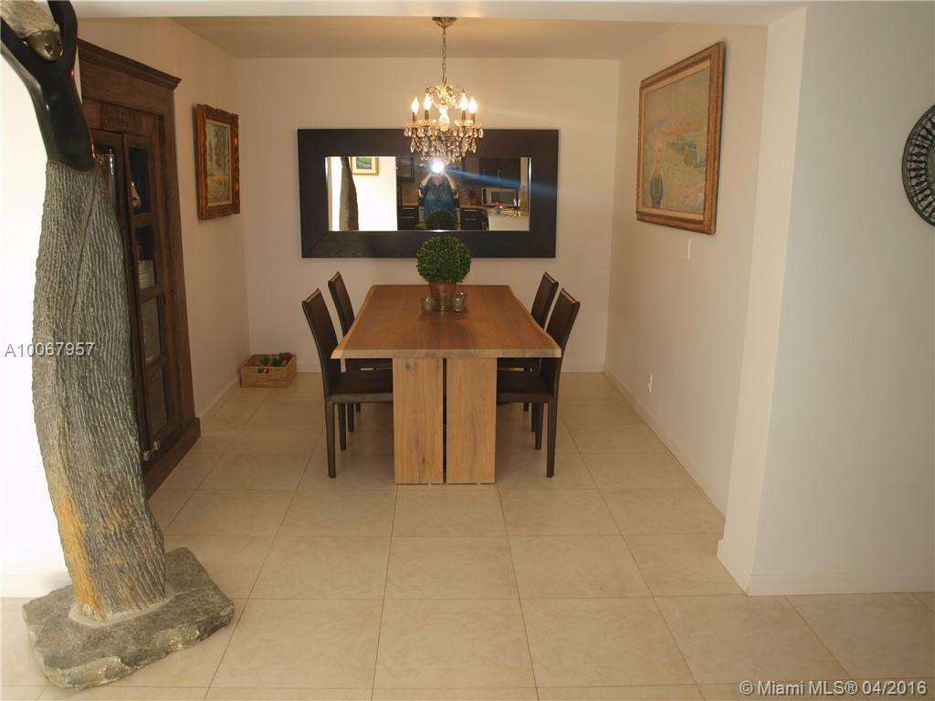 244 Northeast 28th Road Boca Raton, FL 33431 - Photo 12 of 16