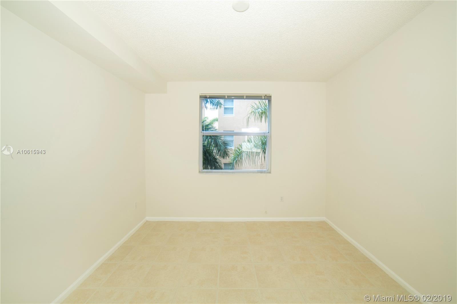 17100 North Bay Road, Unit 1514 Sunny Isles Beach, FL 33160 - Photo 25 of 38