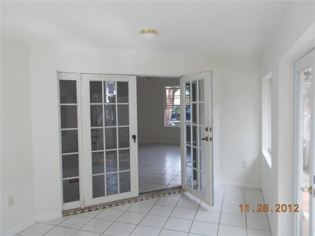 9851 Southwest 117th Court Miami, FL 33186 - Photo 5 of 8