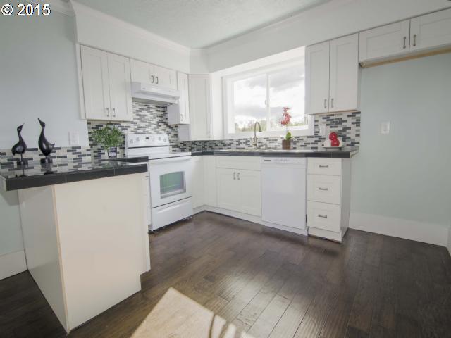 3650 Southeast Powell Valley Road Gresham, OR 97080 - Photo 2 of 10 Gallery Image 2