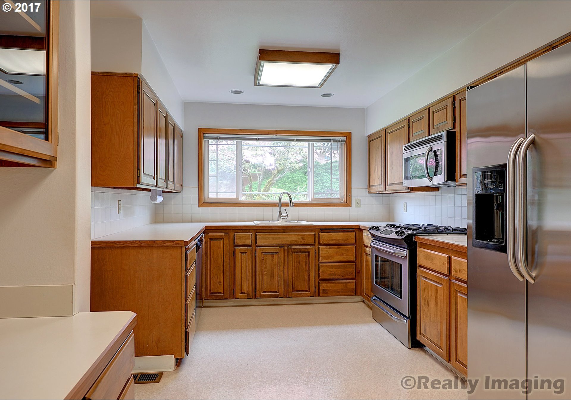 6620 Southwest Raleighwood Lane Portland, OR 97225 - Photo 6 of 27 Gallery Image 6