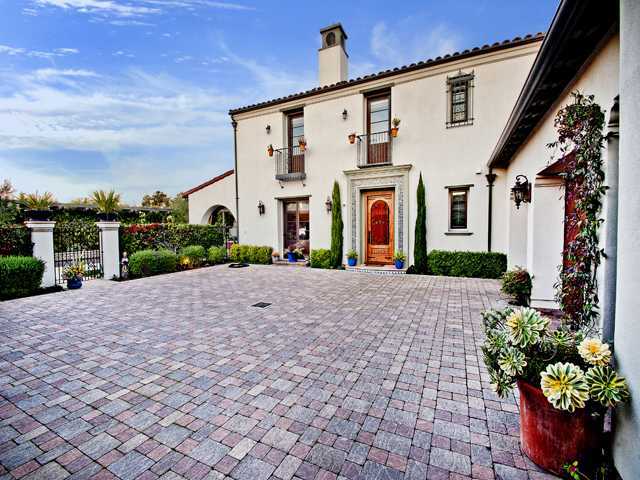 1212 Via Zamia Encinitas, CA 92024 - Photo 4 of 25