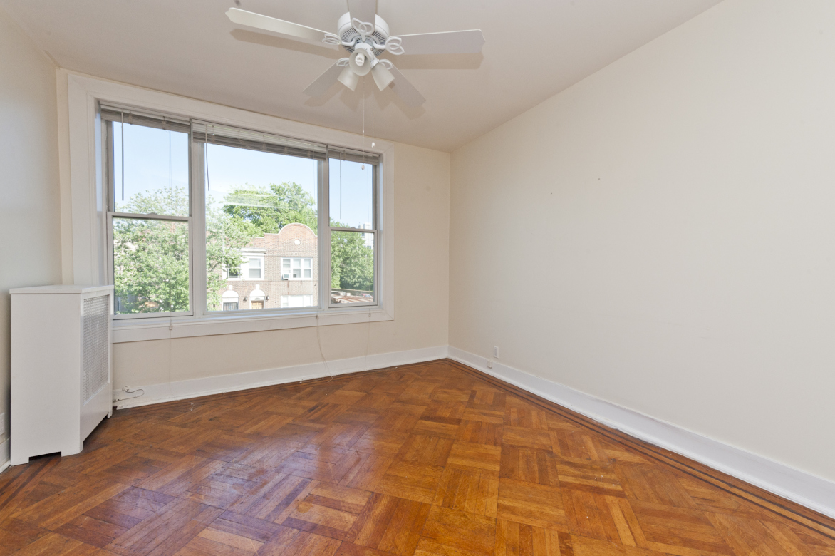 24-30 35th Street, Unit 2 Queens, NY 11103 - Photo 3 of 8