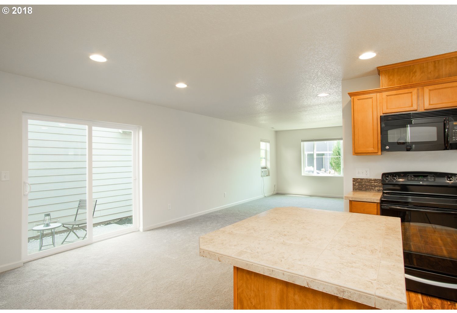 827 Southwest Windrose Terrace Beaverton, OR 97003 - Photo 31 of 32