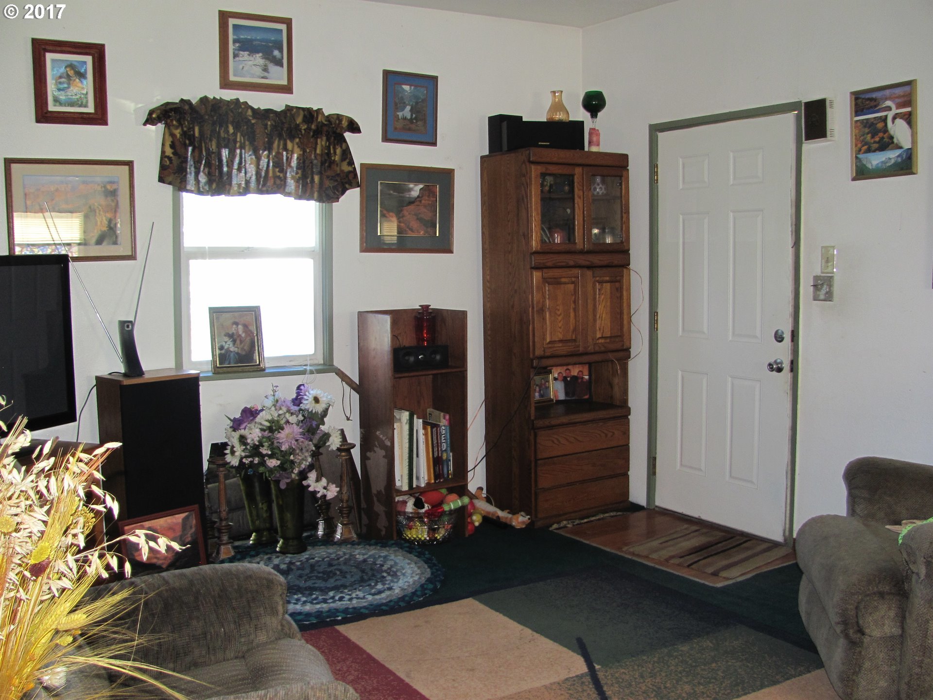 12031 Fargo Road Northeast Aurora, OR 97002 - Photo 4 of 9 Gallery Image 4