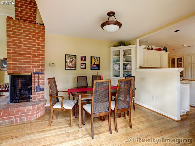 2640 Southwest Maple Lane Portland, OR 97225 - Photo 5 of 16 Gallery Image 5